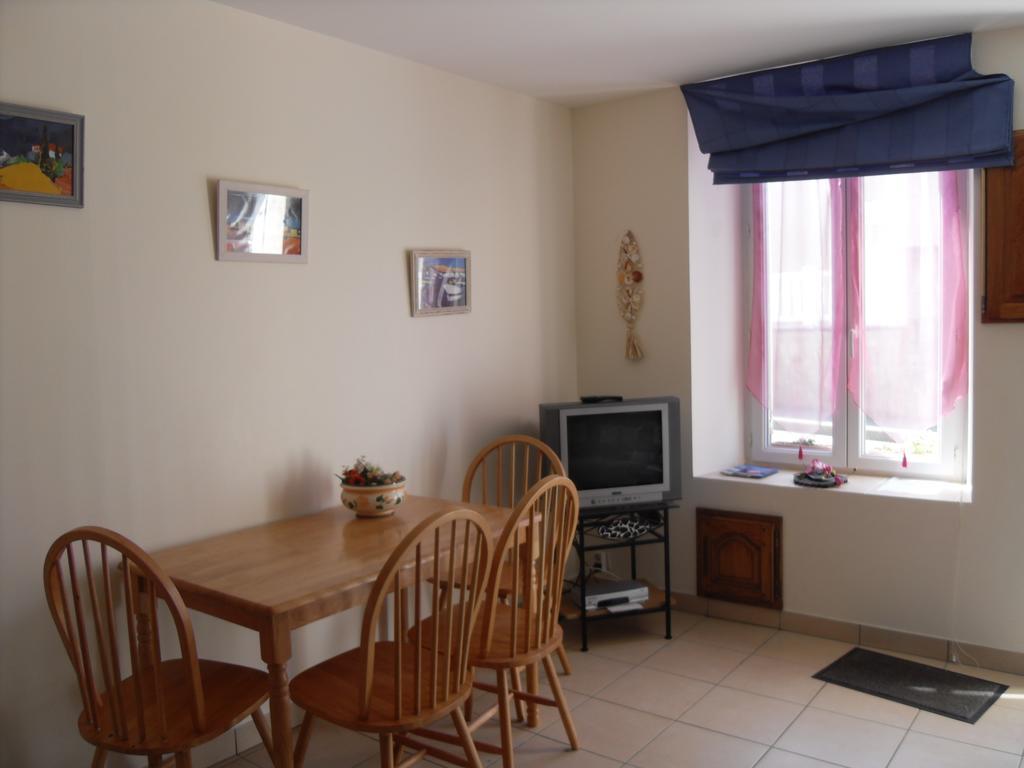 Maison En Pierre Apartment Port-en-Bessin-Huppain Phòng bức ảnh