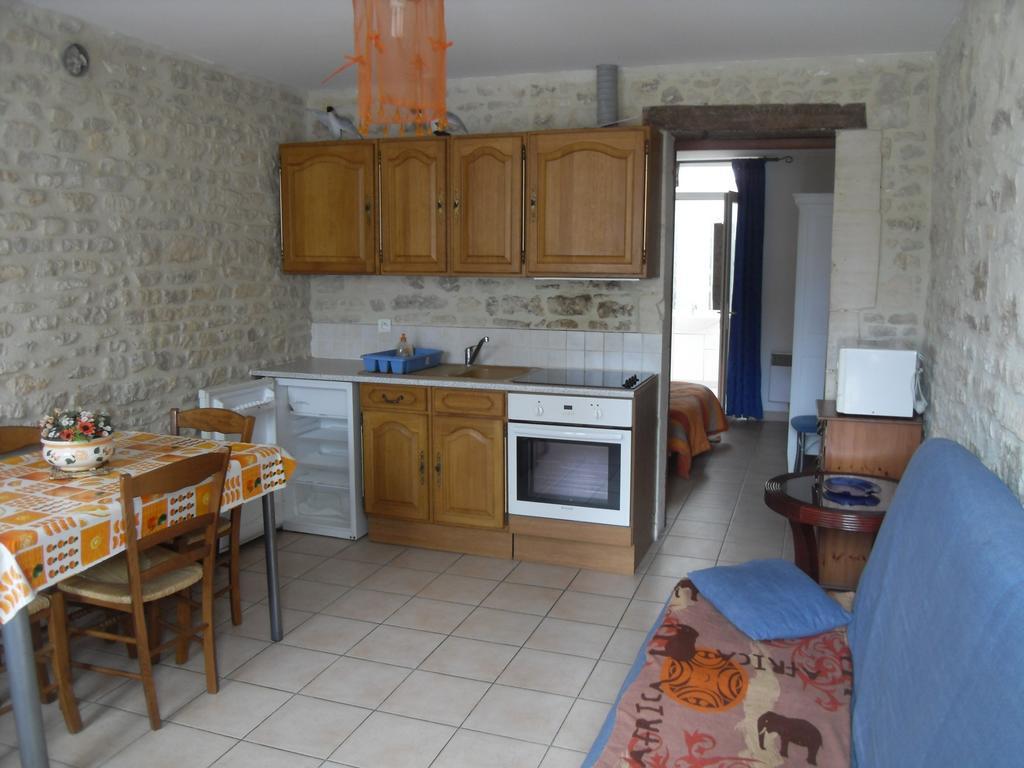 Maison En Pierre Apartment Port-en-Bessin-Huppain Phòng bức ảnh